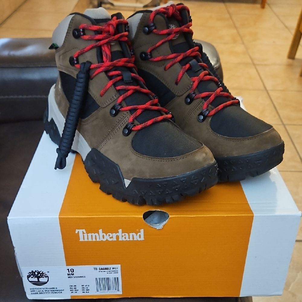 Timberland Men's Tan and Black Outdoor Boots